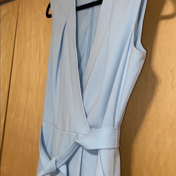 Tahari by Arthur S. Levine Women's Sleevless V-Neck Crepe - Picture 9 of 16